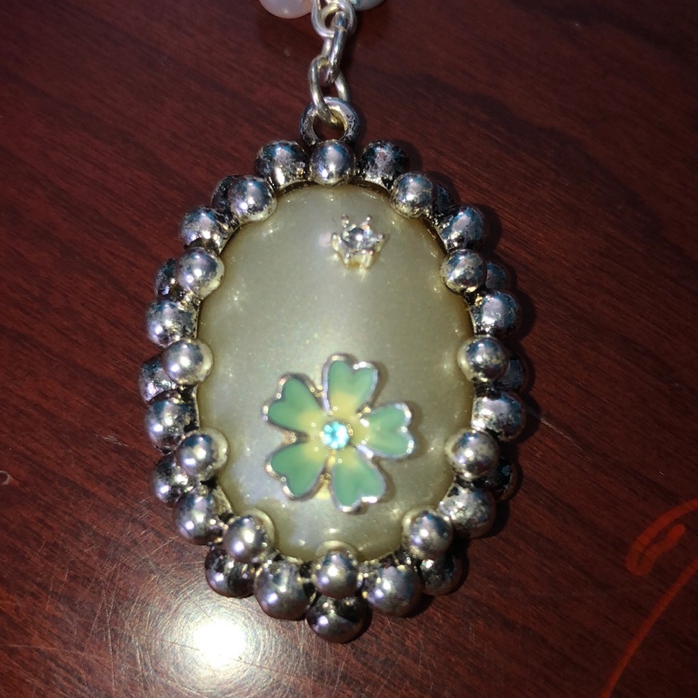 Vintage Avon necklace.